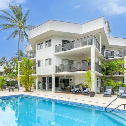 Rooftop Apartment At Marina Terraces Port Douglas Zewnętrze zdjęcie